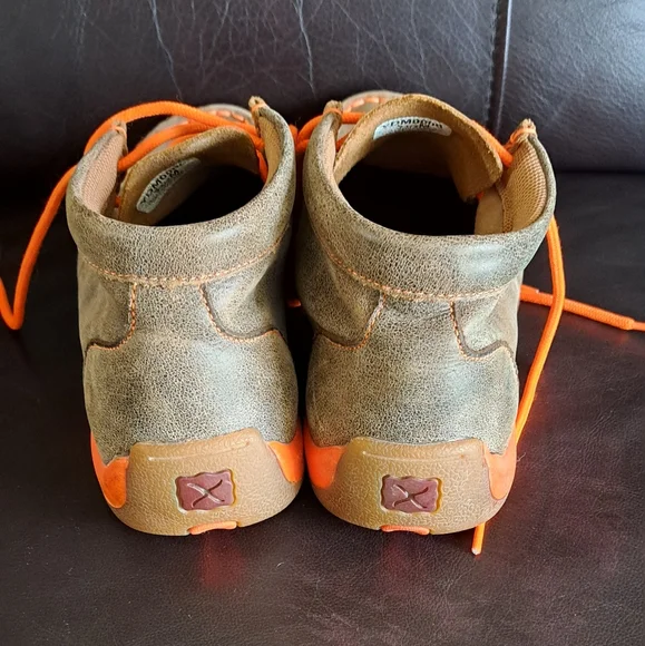 Twisted X - Picture 4 of 11